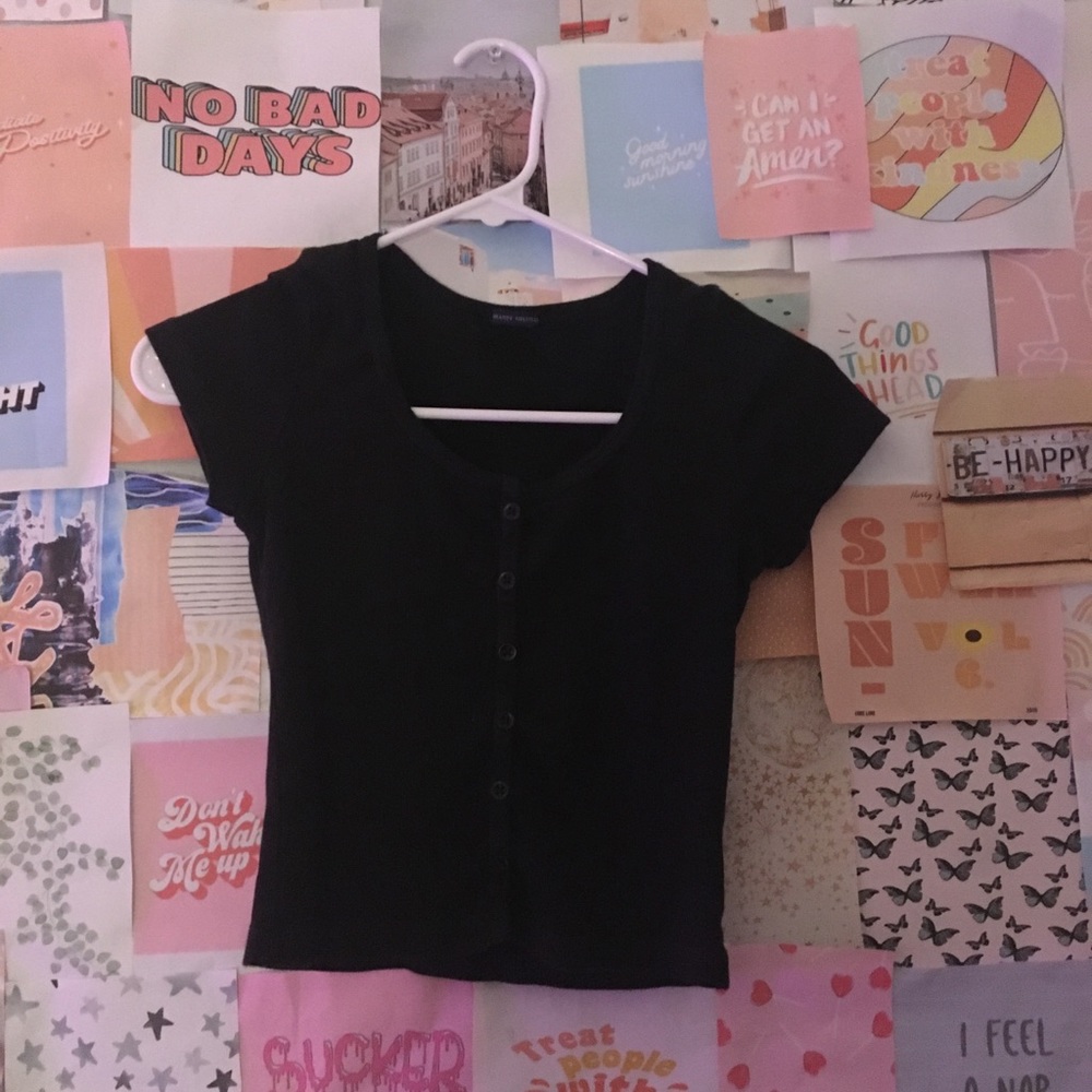 Brandy Melville cropped back shirt